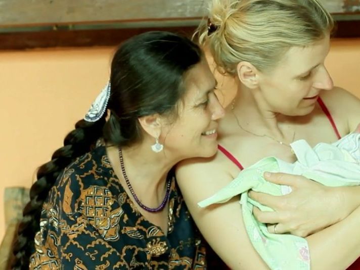 Picture of Ibu Robin with Elizabeth Gilbert